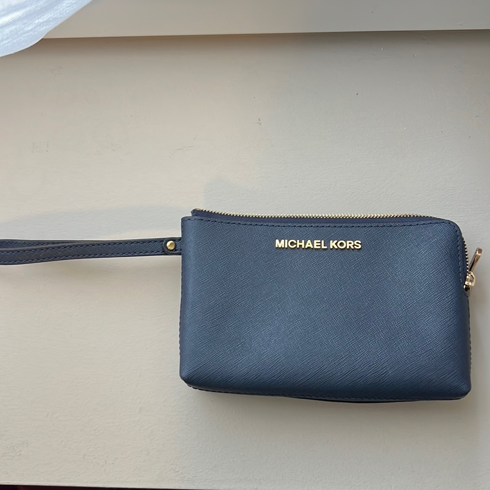 Michael Kors wristlet